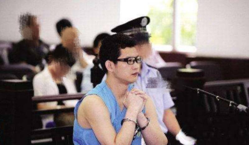 成瑞龙:枪杀3名警察,背负13条人命,潜逃13年,最终难逃法网