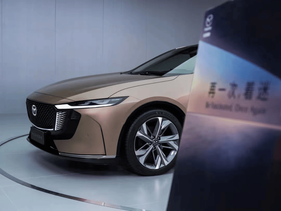 在2024年4月25日开幕的北京国际车展上,长安马自达展示了其最新进展