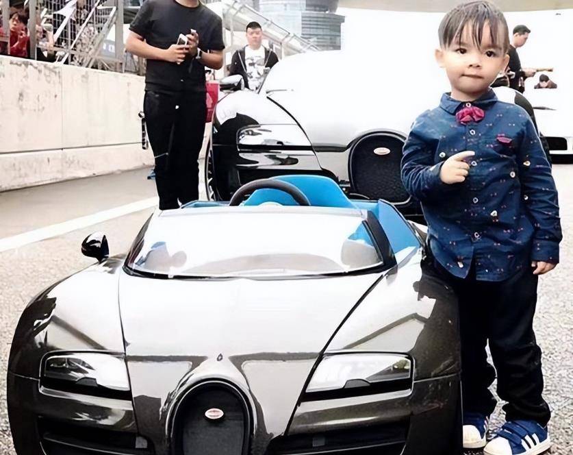 曾经的重庆首富,儿子败家成名,外号也是响当当