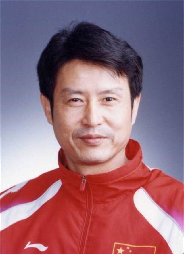 陈忠和:带领中国女排走出低谷,二婚妻子在背后默默撑起整个家