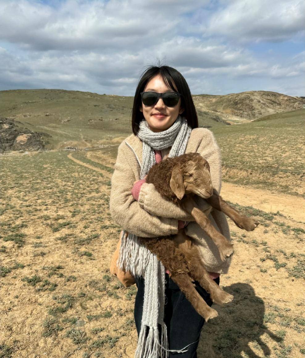 他扮演了剧中的阿萨克少年,与女主角李文秀是朋友,两人之间的情感纽带