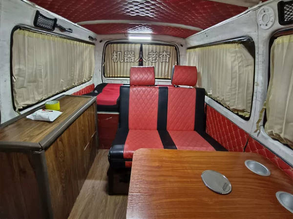 外观朴素低调,内部整洁实用,金杯海狮改装床车,diy露营车旅行