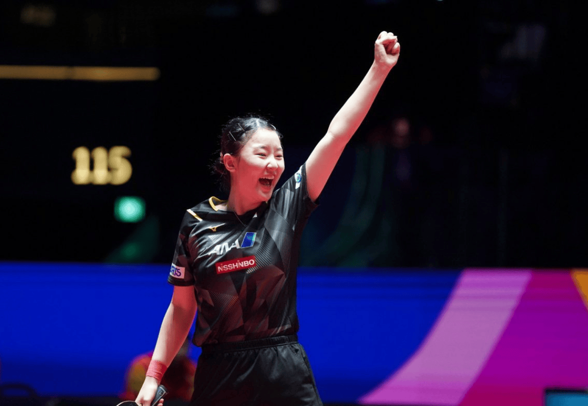 早田希娜3-0大胜,中日女乒各3人晋级_郑怡_比赛_vs