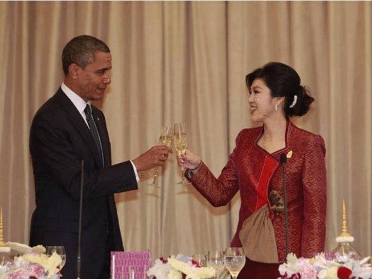 55岁英拉魅力不倒:曾让米歇尔吃醋,普京忘了握手,男友宠爱26年