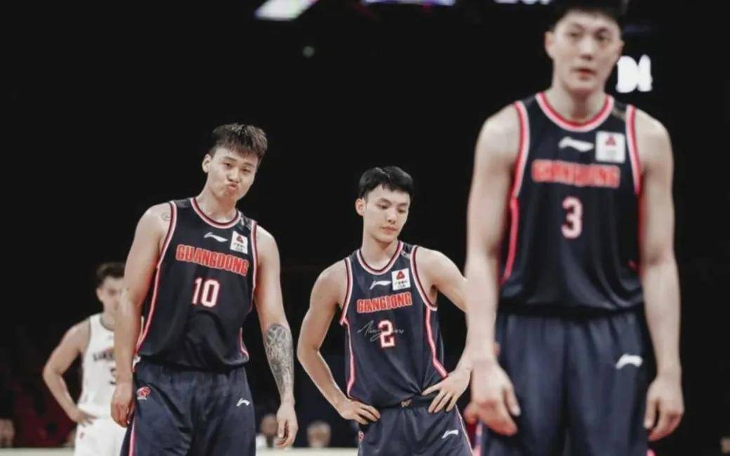 季后赛报销退出cba!再见了,中国男篮第一核心
