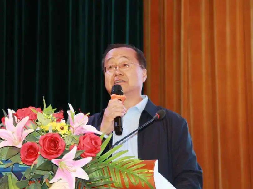 副校长王新林主持北校区报告会赵鹏巍校友作精彩报告近日,北京大学