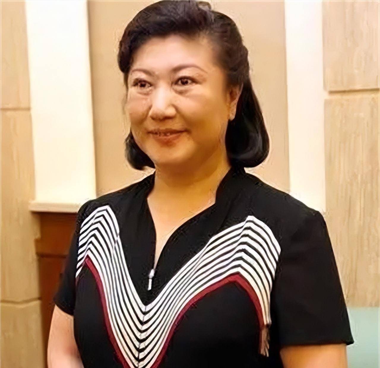 李萱:一代春晚笑星高秀敏的女儿