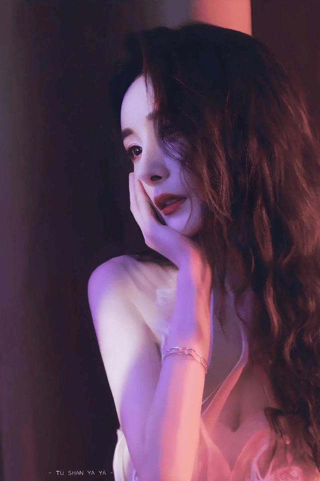 杨幂新片票房扑街,究竟哪里出了问题?再不转型就来不及了