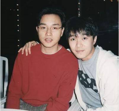 周星驰的老板,最后花天价片酬请他,如今赚得盆满钵满_黄百鸣_古天乐