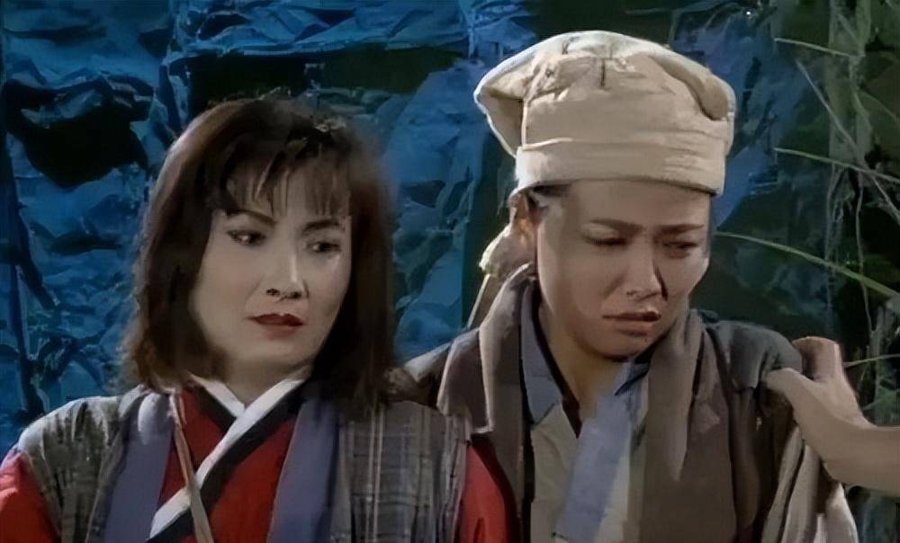 同样是演"金花婆婆",把陈紫函和阎青妤放一起,差距就出来了