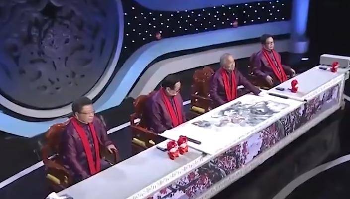 2019年,画家女儿拿父亲字画上台鉴宝,专家说是赝品,被当场回怼