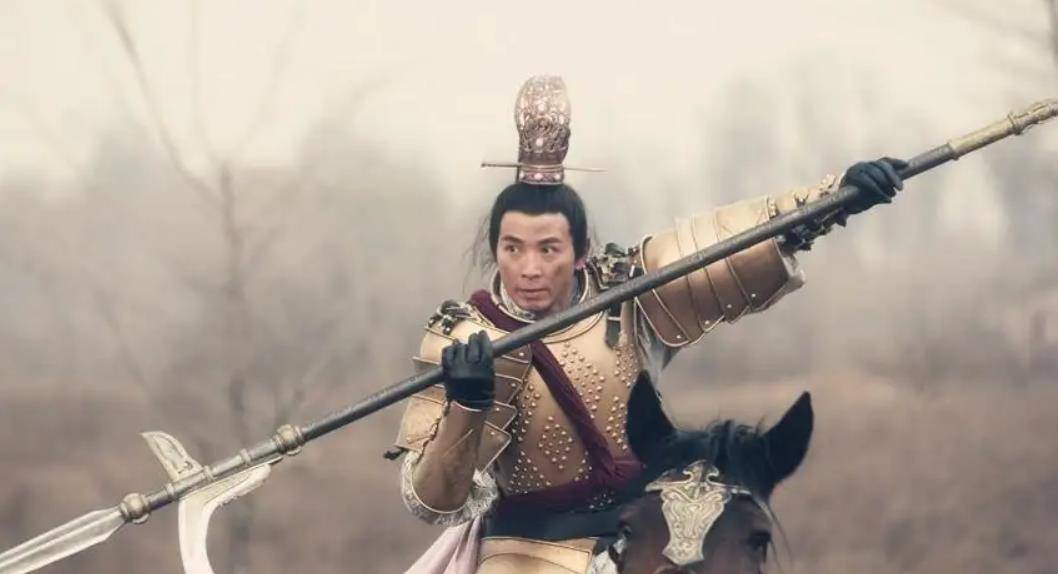 临死前,董卓大喊6字被后世耻笑千年,如今却成了现代人的口头禅_吕布
