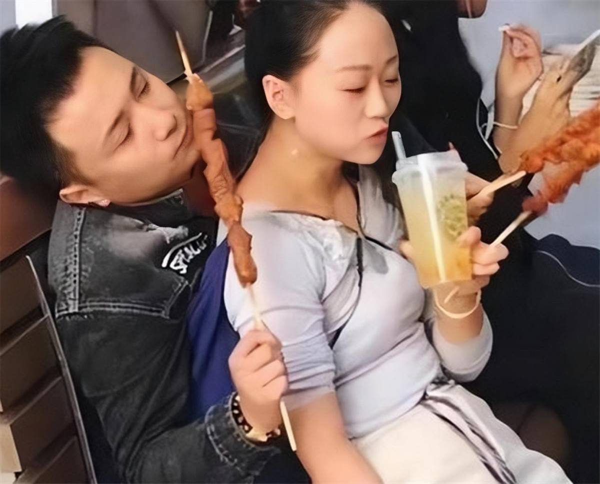 原来有钱真的让人心态发生改变,小波到底是辜负了她的多年真心.