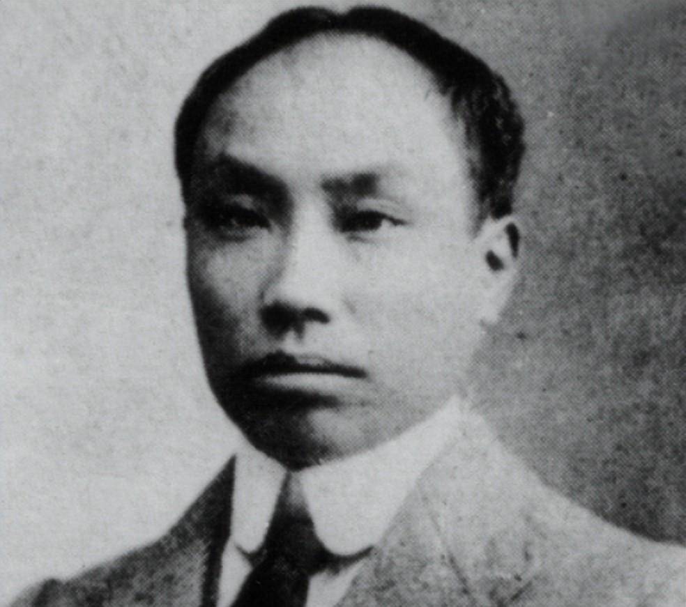 陈乔年牺牲后女儿失踪66年,94年认祖归宗陵前大哭:爸我来看你了