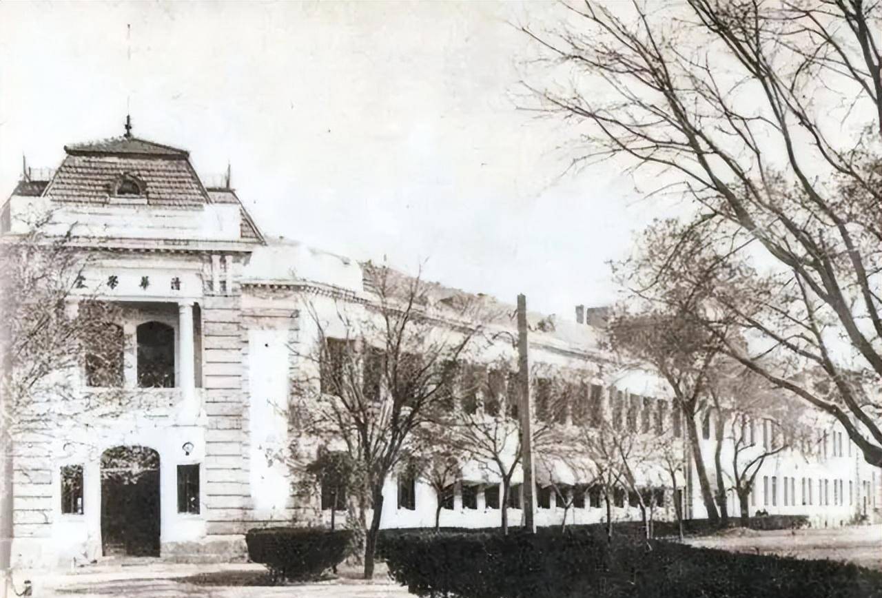 "给我水喝,给我饭吃,我是吴宓教授!"吴宓为什么不忘教师身份