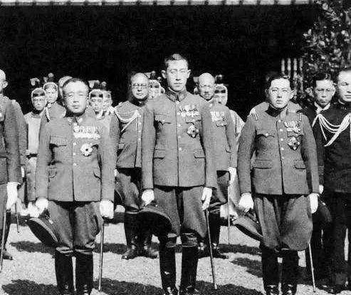 韩国二战服饰图片