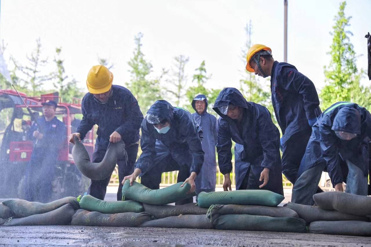 防汛演练筑安全 未雨绸缪保平安 发布于：河南省为进一步强化城区应急预案保障措施落实，提升防汛抢险队伍