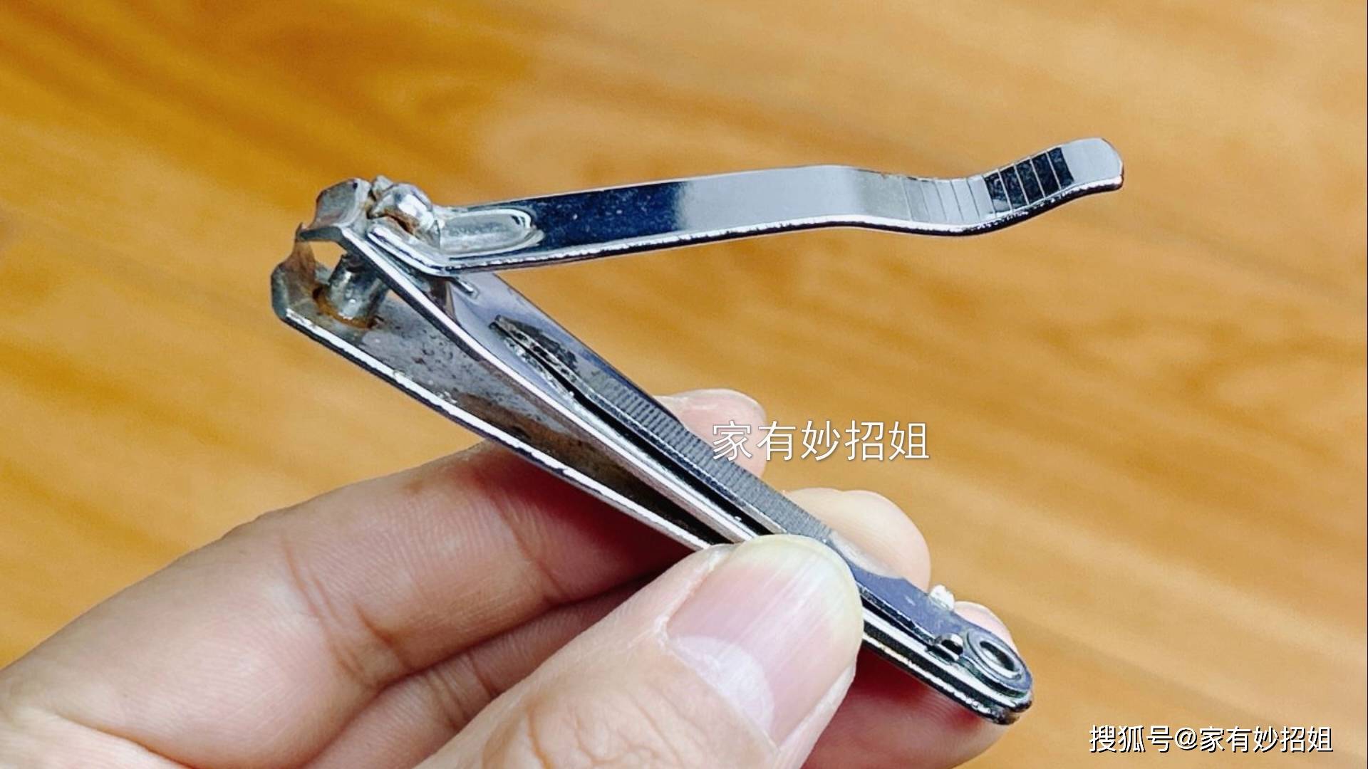 今天才知道,原来指甲刀,还有一个隐藏功能,真的太神奇了