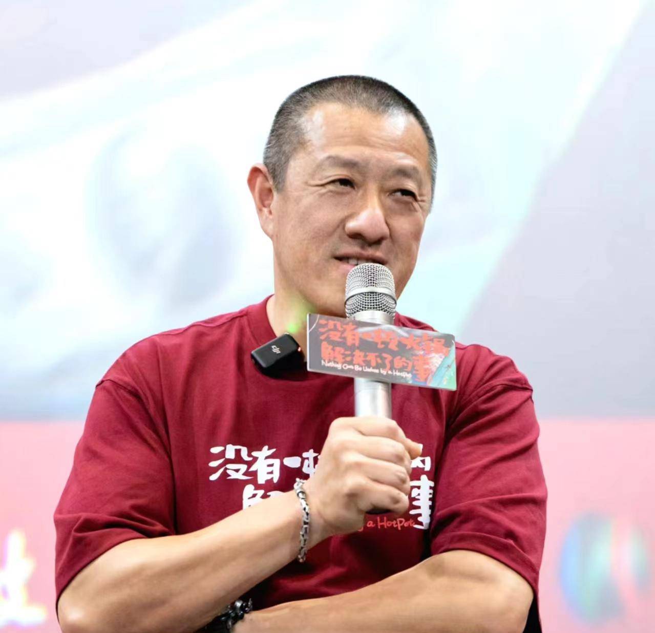 开口就得罪观众和业内,导演快闭嘴吧_丁晟_谢飞_电影