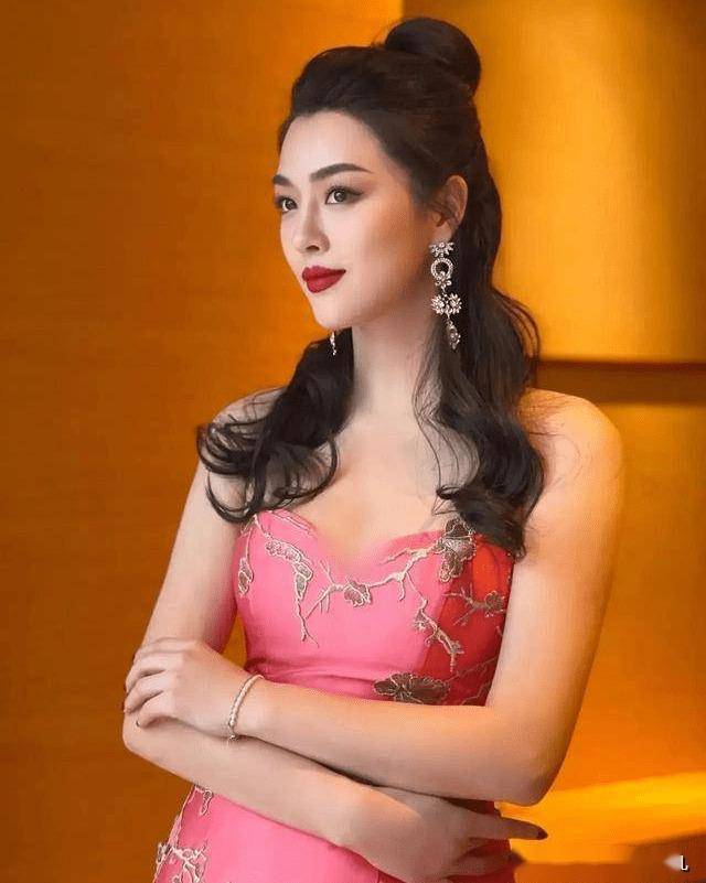 余薇薇的世界小姐之路,这谁顶得住的饱满美貌?_身材_魅力_爱心