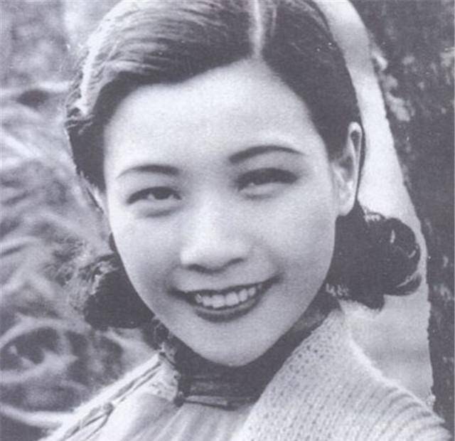 阮玲玉临终前写了2封信,一封给张达民,一封给唐季珊,含恨而终