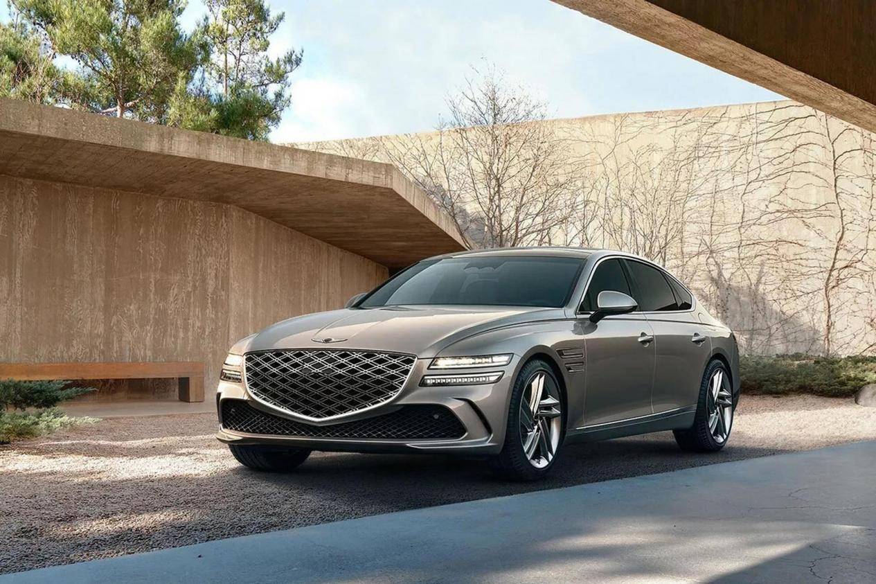 长超5m,搭2.5t 8at,"韩国宾利"改款,配27寸屏 10气囊 四驱