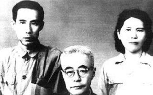 妻子逝后,他花6天时间给女人写了10页的情书_顾颉_谭慕愚_殷履安