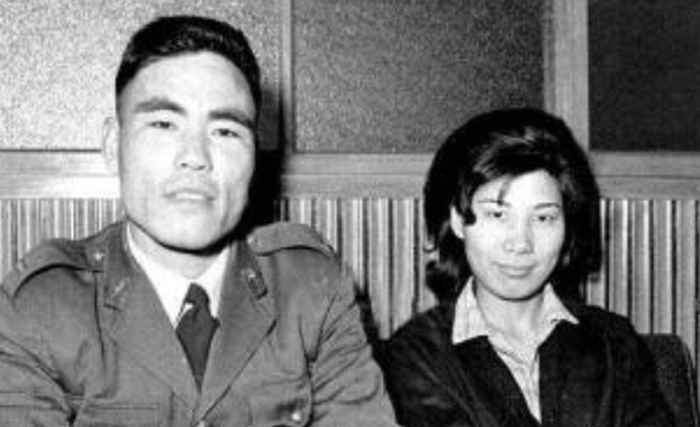 1990年,飞行员王宝玉驾机叛逃苏联,不久便被遣返回国,结局讽刺