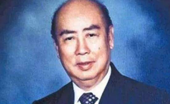与魔鬼共舞的华人首富:出生贫困遇贵人,建立王国,比李嘉诚有钱_林绍良
