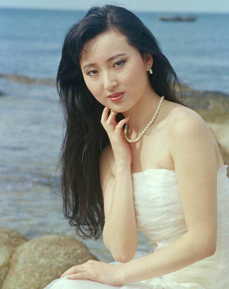 3个月后离世,陈晓旭的3段感情和2段婚姻_毕彦君_林黛玉_王小帅