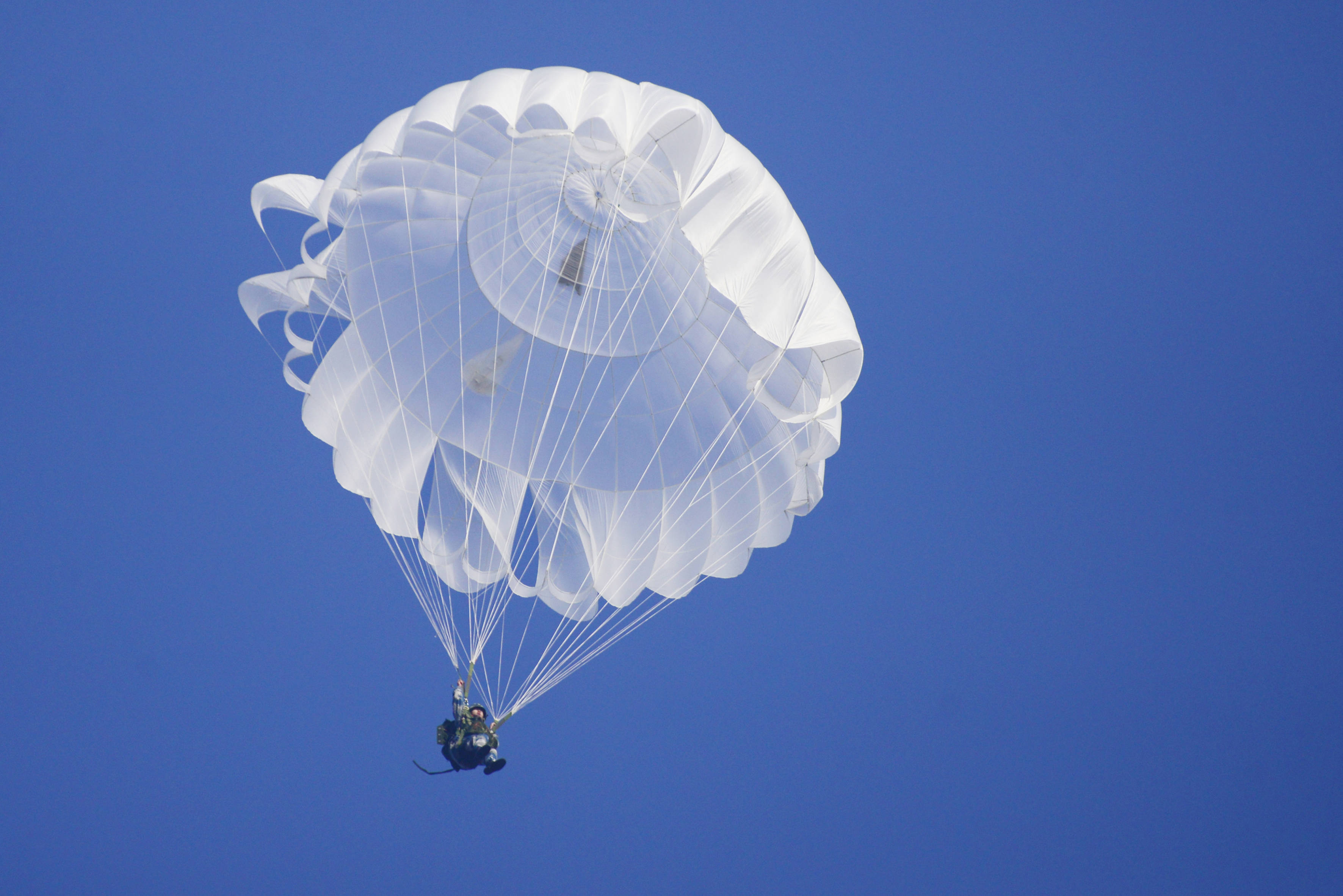 包括库存武器弹药启封,现役部队集结,战前动用,预备役士兵征召,战略