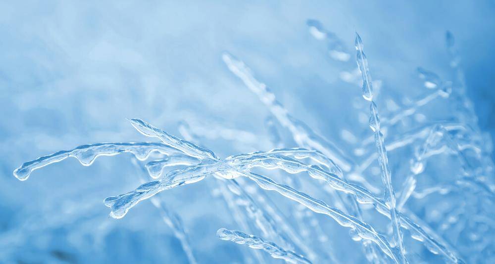 水滴石穿古今中外,凡成就大事的人,大成功者,都经过了很多磨难,坎坷