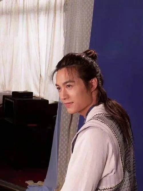 1,董永四,《欢天喜地七仙女》角色介绍:聪明善良,美丽忠贞,坚强执着.