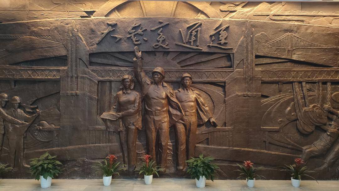 海外华文媒体参访武汉桥梁博物馆 | 跨越时空的桥梁之旅