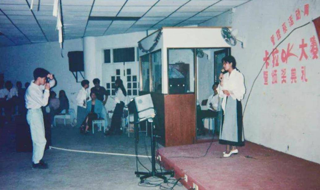 第三,所有的行程都由刘某来安排,如果与王某的学习有冲突,王某可以