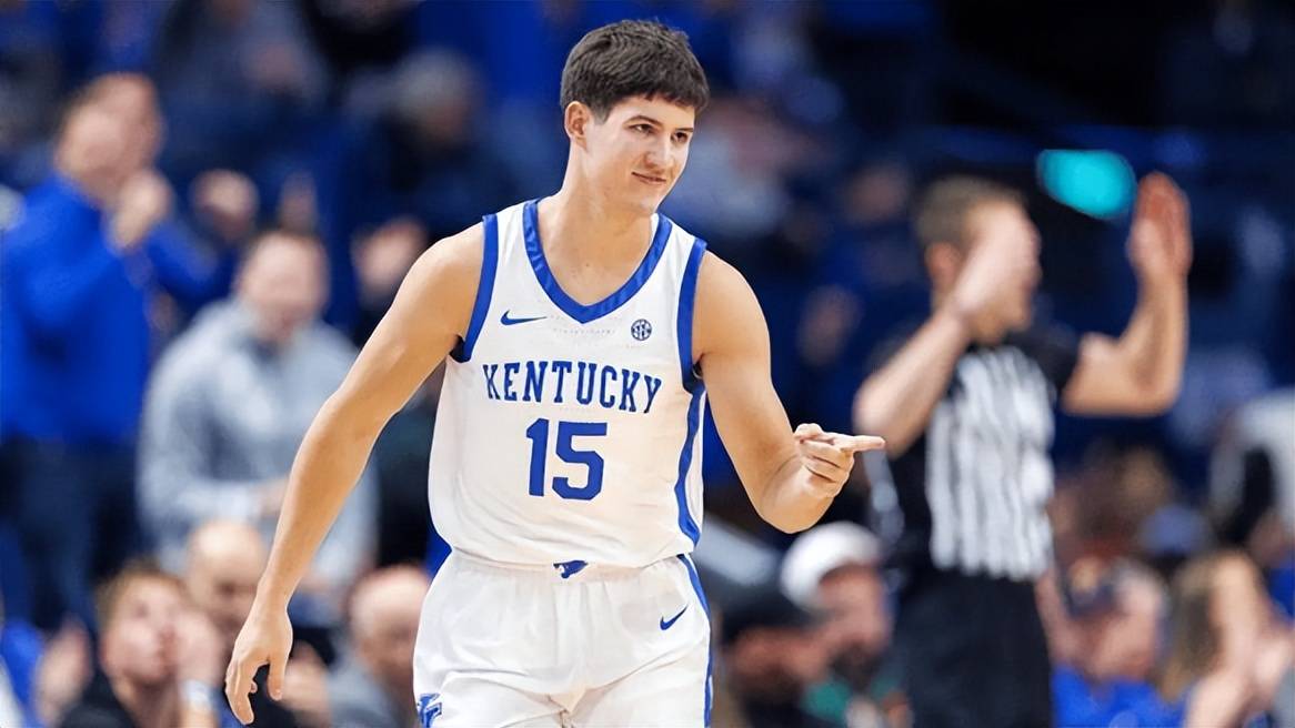 模板克里斯保罗!场均24分6助 三分52%!斯通抢人吧,后卫10年基石有了