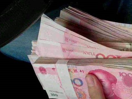 我买房岳母送来五万块钱,小舅子来我家一趟,我赶紧把钱还了回去