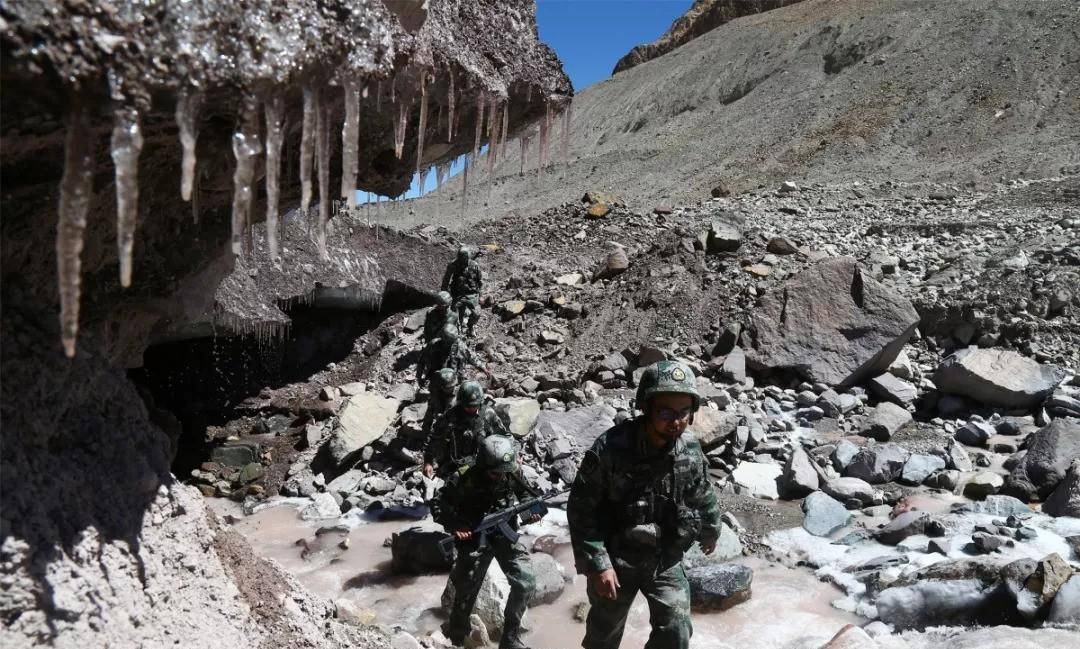 新疆马兰部队图片