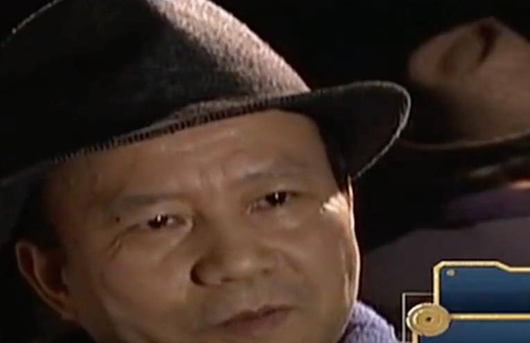 大爷130元买铜壶,怪事却不断发生,卖家又以高价回收_老肖_宝贝_壶盖