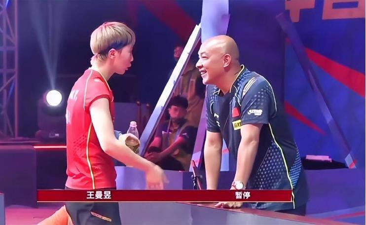 替王曼昱鸣不平,张雪峰官宣决定,不止代言,无论成绩奖励100万