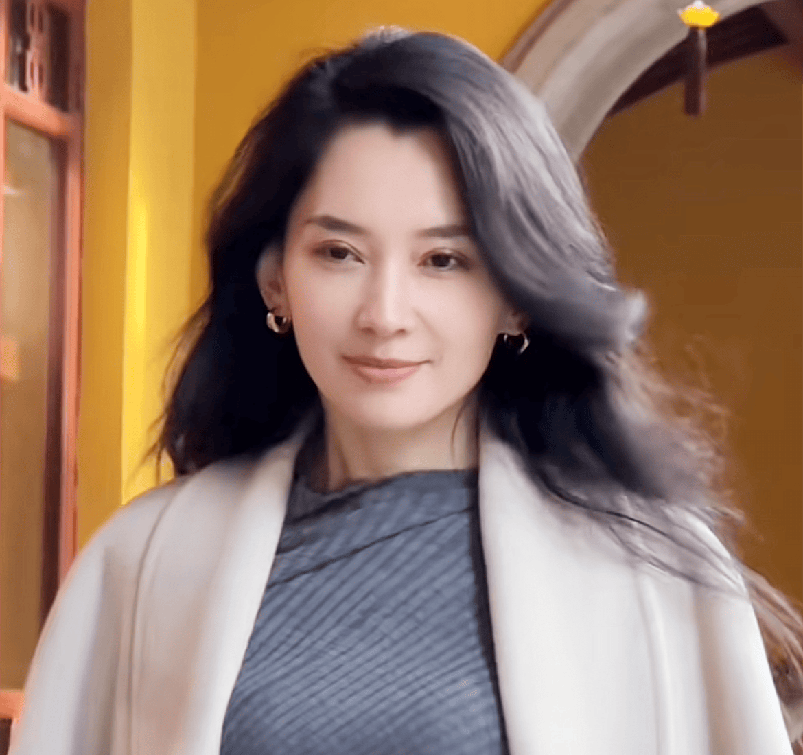 汪峰新恋情疑曝光!对方为网红森林北离异有一女,颜值超章子怡