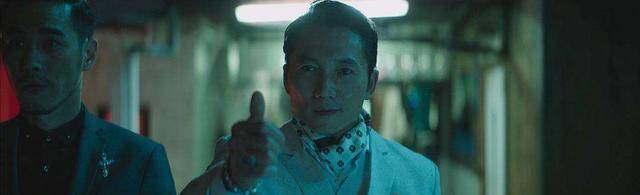 他被誉为竹联帮精神领袖,同时也是"鸭霸子"陈启礼的大哥_周榕_帮派