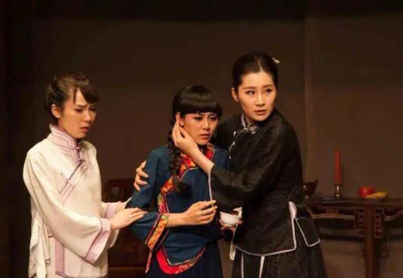 封建制度下的"自梳女"是怎样的存在?一旦反悔,下场很凄惨