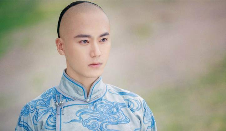 允袐,康熙63岁所生,一生历经三朝就被宠了三朝_雍正_陈氏_乾隆