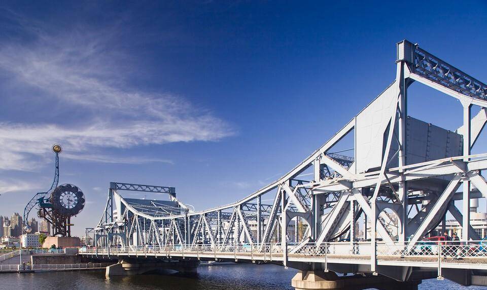 全国唯一一座立转式开启桥-天津解放桥