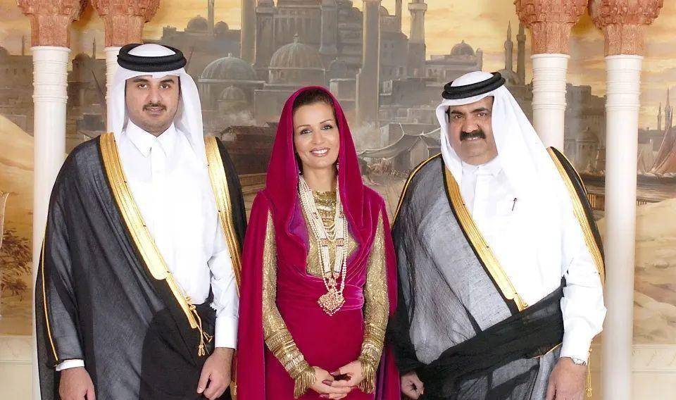 从囚犯之女到卡塔尔皇后,莫扎如何上位,传奇人生堪称中东武则天