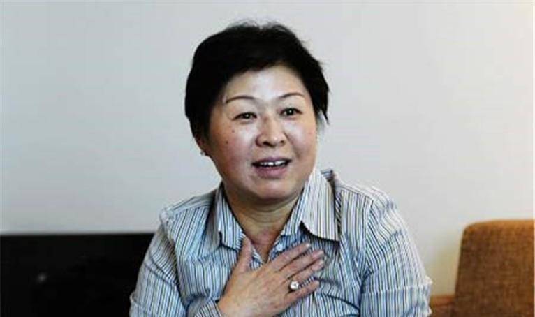 张茵:27岁收破烂,后打造纸业帝国,2007年列胡润百富榜第2位