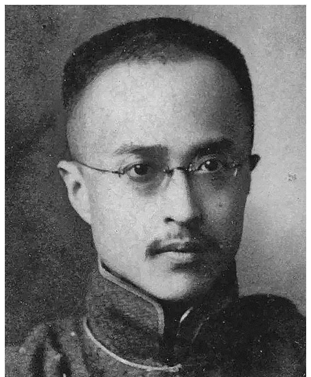 一代美人陆英:嫁妆排满十条街,怀14胎生9子,36岁却因拔牙离世