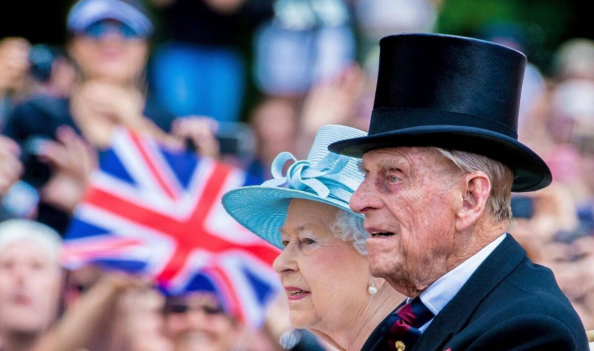 英国女王丈夫菲利普亲王去世,他真的有30位情妇24名私生子?