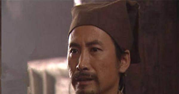 杨春提出去贫瘠的蒲城县抢掠,陈达却以华阴县钱粮众多为由坚持前往